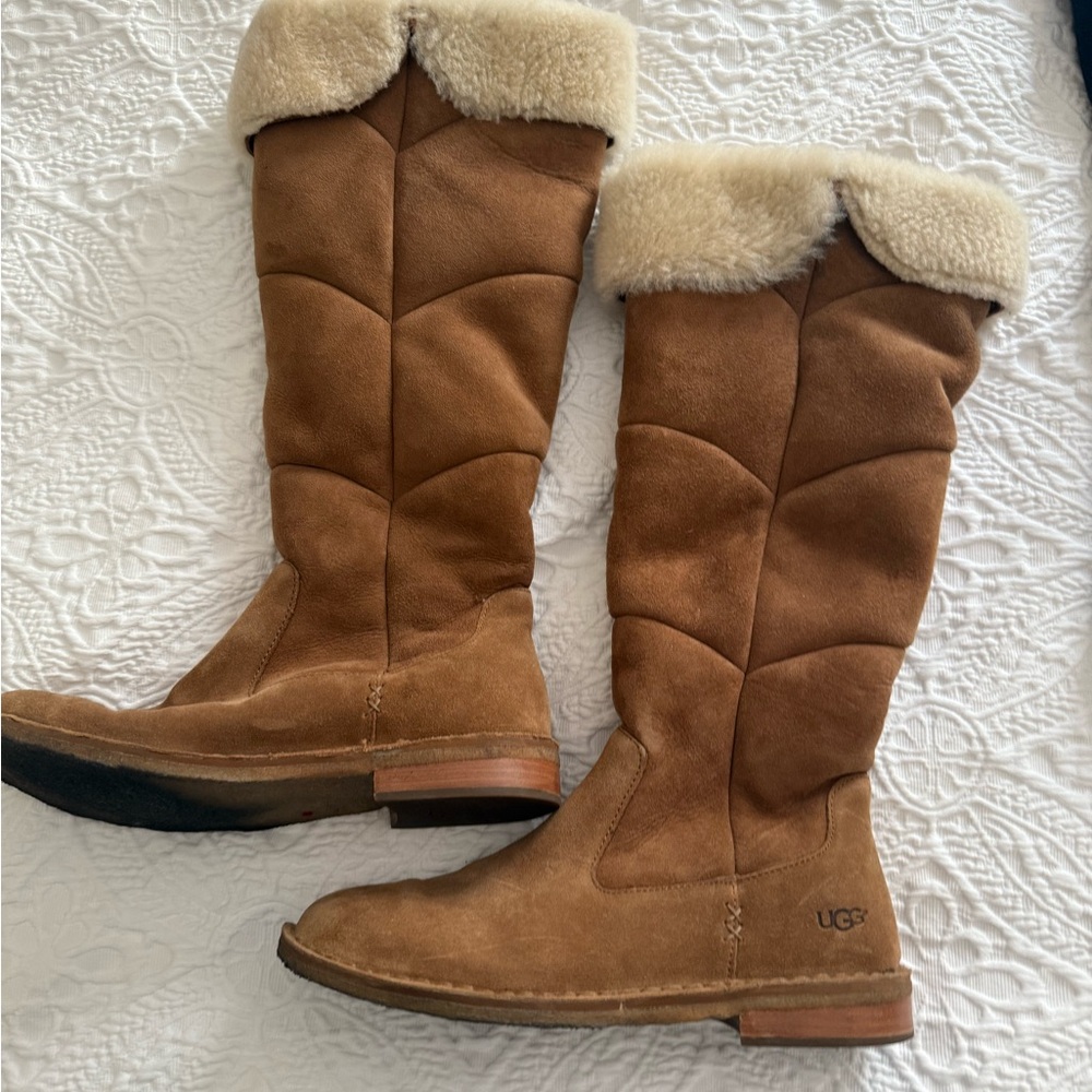 UGG Tan Cream Winter boots with Sherpa Lining